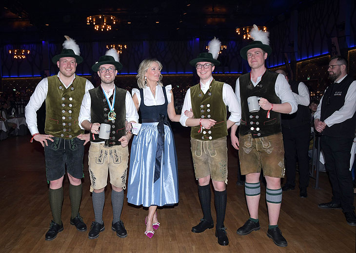 Filser-Show 2025: Einzug Monika Gruber (©Foto: Ingrid Grossmann) 